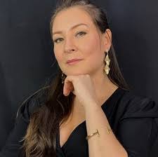 Você fuma, e tem dúvidas se pode realizar a micropigmentação? Sim é  possível realizar seu procedimento Porém você precisa saber A nicotina  produz, na pele de um fumante perde as enzimas que