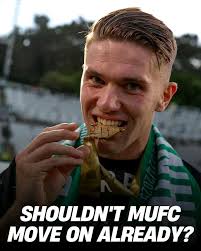 Someone has to stand up for Gyokeres to sit 👀