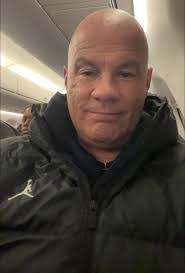 Karen Stace's Instagram, Twitter & Facebook