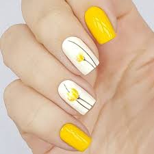 Nail Art Ete 50 Idees Fraiches Pour Une Manucure Chic Et Originale Ongles Courts Ongles Ongles De Printemps