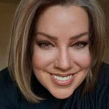 Who can groom a 20+lb Siberian cat in Jackson, Michigan, needing a lion cut  for hygiene and comfort?