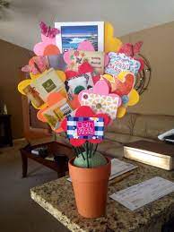 Expert designed graduation gifts options which are sure to balloons bring cheerfulness and create a blissful moment heart. Your Gift Card Tells Them You Value Them Http Amzn To 2bn931g Gift Card Bouquet Gift Card Basket Gift Card Presentation