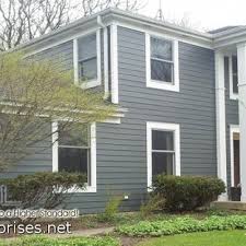 Because gray siding comes in so many different tones with underlying hues, it works well on a huge variety of properties. Grey Siding White Trim Houzz
