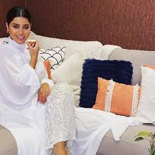 اختلاف الفكر لا يعني انه جنون واتفاق العقل لا يعني المنفعه Dress By Blanco Elegante Allah