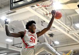 Freshmen lead the way for Catholic Memorial in Division 1 quarterfinal win  over Lawrence