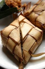 Tidak hairanlah, mereka yang berjaya diet dalam bulan puasa pun kembali bertambah berat badan secara mendadak. Gambar Makanan Hari Raya Aidilfitri