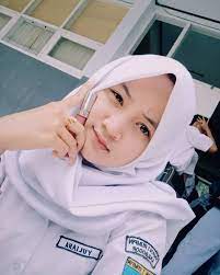18+ • • assalamualaikum, hallo kakak yang cantik mau fotonya di repost juga seperti foto kakak di atas. Foto Cewek2 Cantik Lucu Berhijab Editor