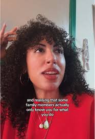 Not that I WOULDNT IF ASKED 👀 @The Sims #thesims #simlish #simlishsongs  #family #homefortheholidays