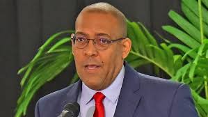 Leslie Buckley retires from Digicel Group board