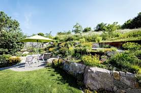 Gartenplanung für einen garten am hang. Garten Am Hang Gartenparadies Fur Schmetterlinge Und Stauden Wissen Stuttgarter Zeitung