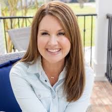 Anna Ingle's Instagram, Twitter & Facebook