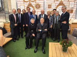 Une montée en gamme du club med qui. Jean Pierre Raffarin Pa Twitter Quelques Amis Du Clubmedfr Et De La Chine Reunis Autour D Henri Giscard D Estaing Et De Chairman Guo De Fosun Francediplo Https T Co Xbi69amuxb