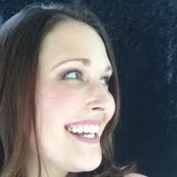 Julie Bybee's Instagram, Twitter & Facebook