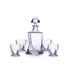 I don't personally like this style of glassware but if your whisky cabinet or bar has a vintage feel, why not accentuate it with glassware to match? 5 Piece High Quality Lead Free Clear Gold Rim Whiskey Decanter Set Buy Whiskey Decanter Set Wine Decanter Set Glass Set With Silver Rim Product On Alibaba Com