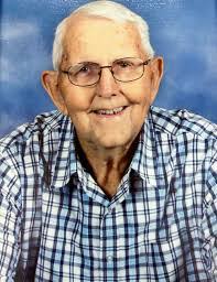 Julie Heisel's Instagram, Twitter & Facebook