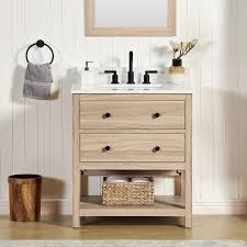 Laci Solis (lacibug31)