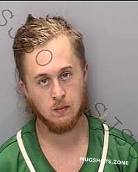 CAPES DAKOTA RYAN 09/11/2023