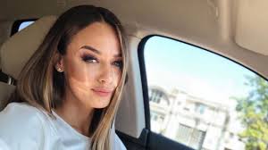 Citește interviuri exclusive, vezi poze de paparazzi cu andreea raicu și află detalii despre cele mai importante momente din viața și cariera fostei vedete tv. Andreea Raicu A Recunoscut CÄƒ Iubeste Din Nou De Ce RefuzÄƒ SÄƒ