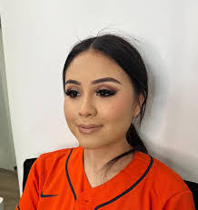 Karen Cantu's Instagram, Twitter & Facebook