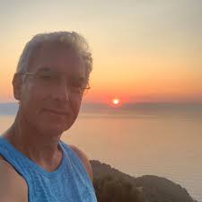 Have you ever wanted to see how the Maple Syrup Festival comes together?  Here is a little video of what I captured overnight. Hope you enjoy 🍁🥞