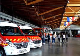 Sdis 74 On Twitter Le Csp Epagny A Accueilli Une Quarantaine De Jeunes En Journeedefensecitoyennete Jdc Presentation Du Sdis 74 Et Volontariat Visite Du Centre Initiation Gestesquisauvent Demonstration Maison A Feu Pompiers Https T Co