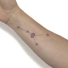 Placing the tattoo under your arm means that. The Top 35 Cancer Zodiac Tattoo Ideas 2021 Inspiration Guide