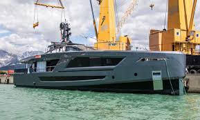 Utilizzi la grande offerta di yacht in vendita su yachtall! Baglietto Launch Motor Yacht Panam Designed By Francesco Paszkowski Yacht Charter Superyacht News