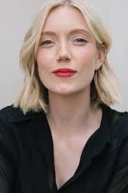 Robyn Addison's Instagram, Twitter & Facebook