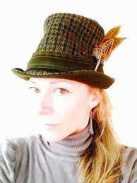 Unisex Khaki Brown Tweed Top Hat With Pheasant Feather Hat Etsy Feather Hat Womens Fedora Hat Brown Tweed