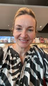 Megan Seward's Instagram, Twitter & Facebook