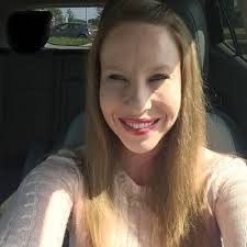 Stephanie Crim's Instagram, Twitter & Facebook