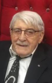 Anaclet Larocque (1932-2025) Lamèque À l'hôpital de Tracadie, le mercredi  23 juillet 2025, entouré de sa famille, est décédé notre père, grand-père  et arrière-grand-père, Anaclet Larocque âgé de 93 ans. Il était