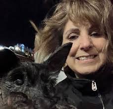 Karen Mickey's Instagram, Twitter & Facebook