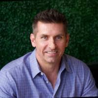 Dan Caruthers's Instagram, Twitter & Facebook