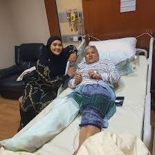 Bekas suami serina redzuawan, gavin edward o'luanaigh bebas pertuduhan khalwat setelah pihak pendakwaan menarik balik tuduhan itu. Dia Ibu Anak Anak Saya Ramai Puji Cara Chef Wan Ambil Berat Bekas Isteri Yang Sakit