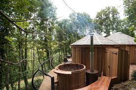 Our Wooden Hot Tubs Are Constructed In The Traditional Barrel Style Cedar Wood Cedar Is Renowned For Its Longevit Hot Tub Garden Hot Tubs Saunas Outdoor Rooms