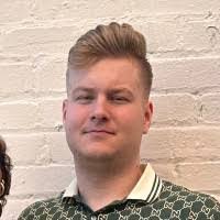 Amy Hott's Instagram, Twitter & Facebook