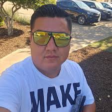 Ayer nos fuimos a comer al Restaurante el Palmar que esta en la Col.  Purembe, la neta una super atencion, variedad de Platillos super  deliciosos, yo pedi un Ribay que estaba jugoso