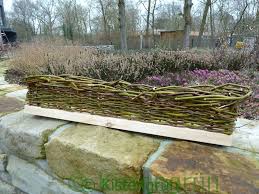 Mit diesen tipps wird ihr sommerflor perfekt. Blumenkasten Aus Weide Flechten Eine Anleitung Kistengrun