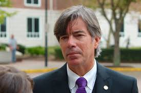 After investigation by The Virginian-Pilot, review by special prosecutor  leads to conflict of interest charges against Mayor Sessoms