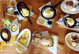 Tis the season to b hearty! The Barn Breakfast Bistro B Lifestyle Complex Iloilo City Apple