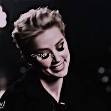 Amber Heard Eres Muy Bonita