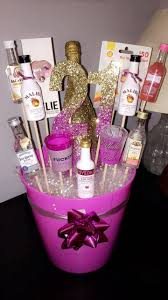 Birthday Gifts For 21 Year Old Daughter 35 Birthday Gifts Ideas For Her Mom Wife Husband Gift Ideas Corner Victoria Pearl In 2020 21st Gifts 21st Birthday Presents 35th Birthday Gifts