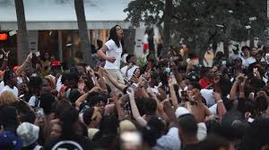 During spring break, they have as many as 10 a day. Spring Break 2021 Crowds Flock To South Florida While Some Residents Worry About Another Covid 19 Surge Cnn Travel