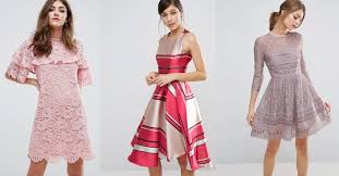 Si abbina con tutto e con qualsiasi modello, perché i nostri anni di esperienza ci hanno insegnato che ogni donna è diversa, così come i suoi gusti e le sue esigenze. Abiti Cerimonia Corti 2017 Pizzo Smodatamente