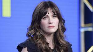 Zooey deschanel was born on january 17, in the year, 1980 and she is a very famous american actress, singer, model, and also a songwriter. Zooey Deschanel Grosse Gewicht Korpermasse Augenfarbe