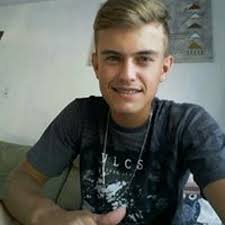 Stream Leonardo Borba music