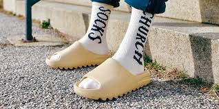 Use slides.range (index), where index is the slide index number or name or an array of slide index numbers or an array of slide names, to return a sliderange object that represents a subset of the slides collection. The Ultimate Yeezy Slides Sizing Fit Styling Guide Farfetch