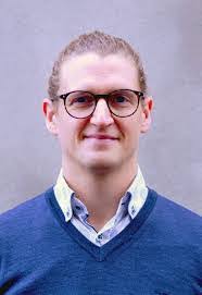 Larry Monger's Instagram, Twitter & Facebook