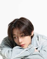 Park Jihoon pictorial for Cine21 🤍